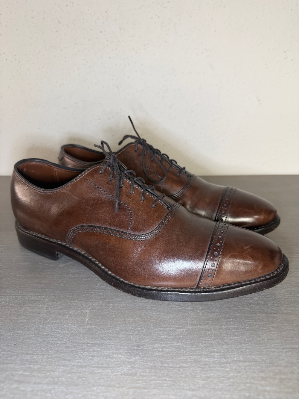 Allen Edmonds Fifth Avenue Chili Brown Calfskin Leather Cap Toe Oxfords 7D
